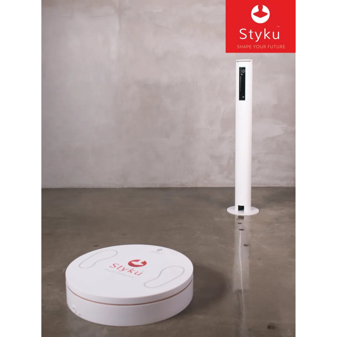 Styku 3D body scanner tower and turntable in the treatment room